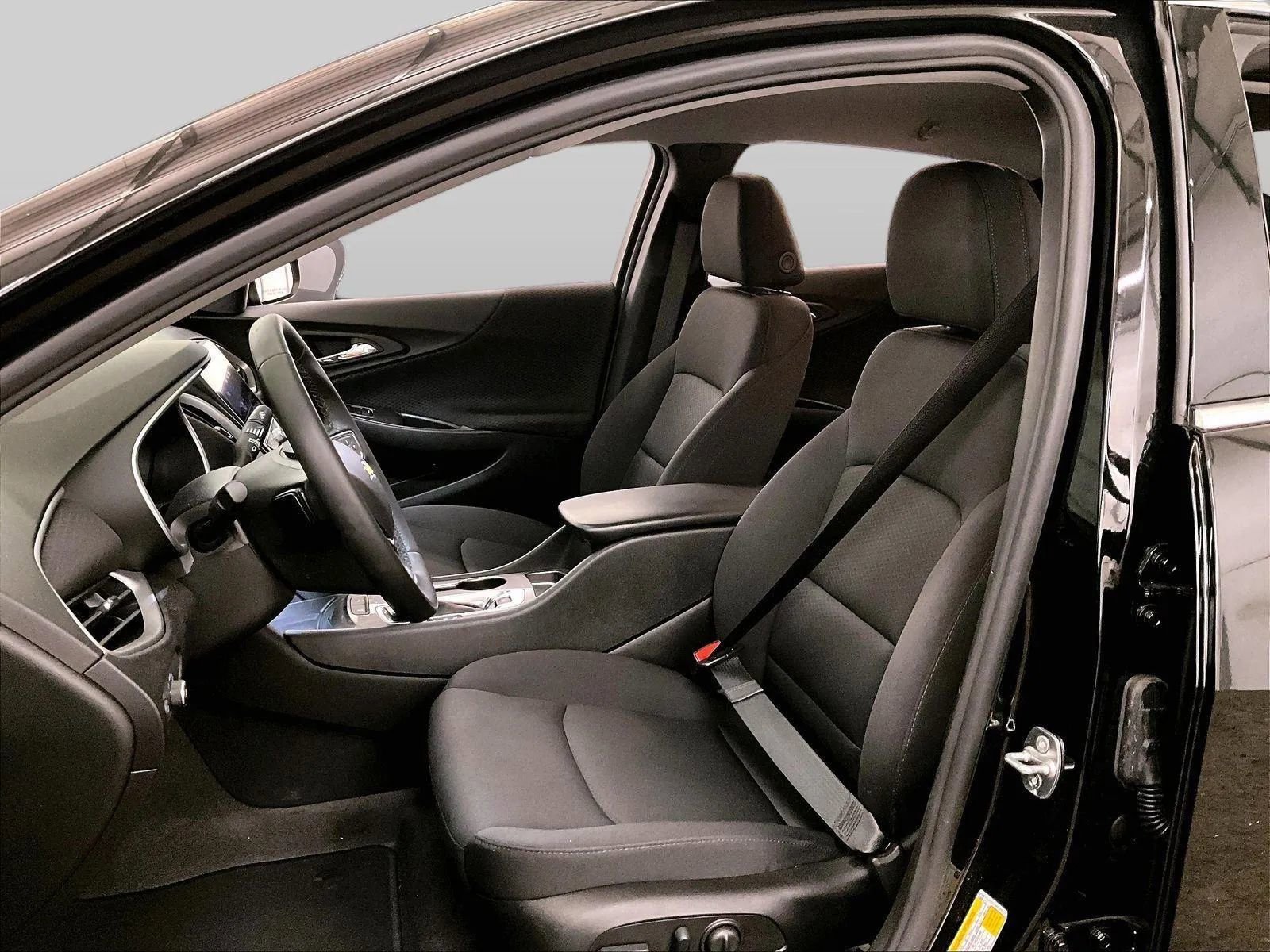 Used 2024 Chevrolet Malibu RS image 24