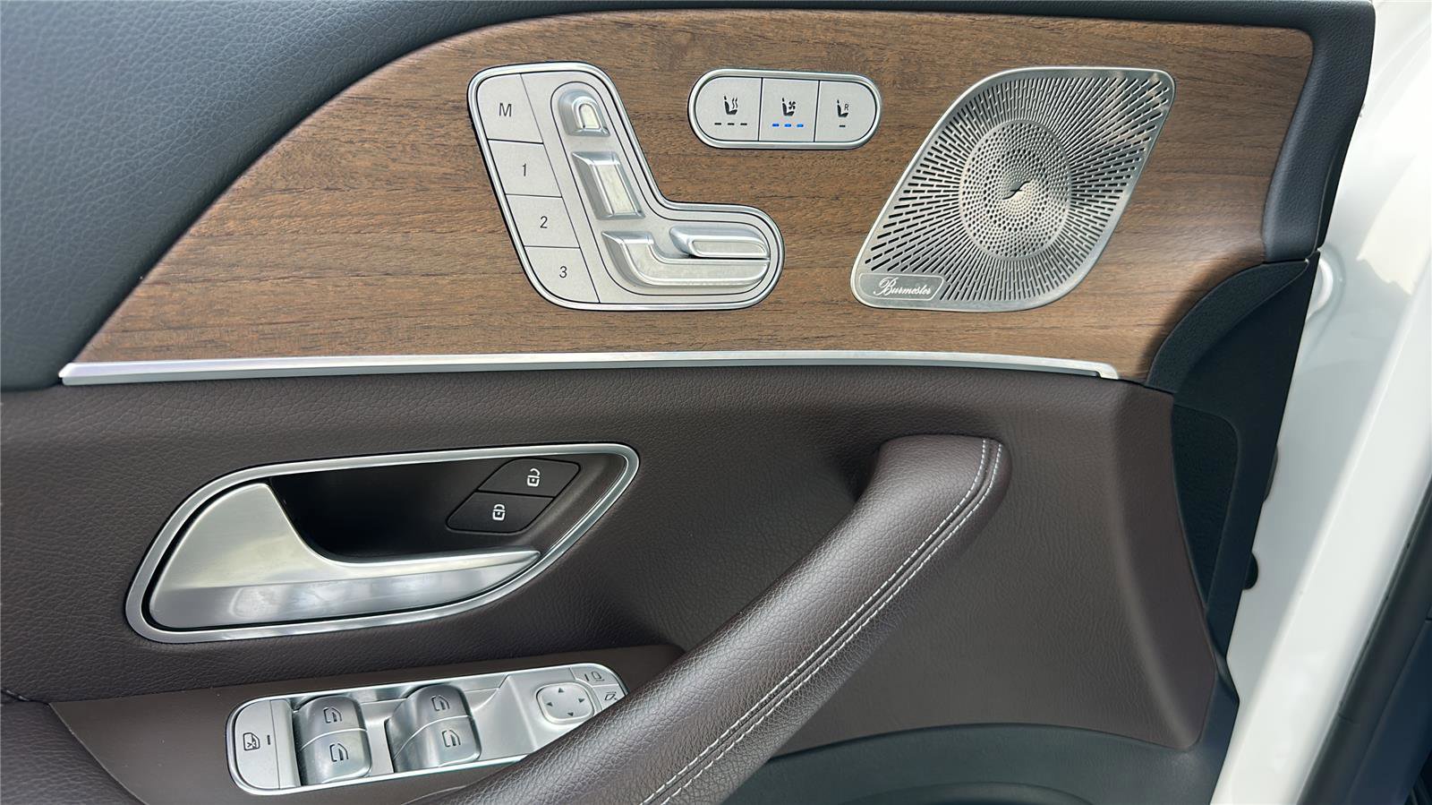 Used 2022 Mercedes-Benz GLS 450 4MATIC image 21