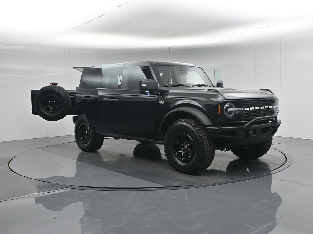 Certified 2022 Ford Bronco Wildtrak AWD/4WD image 35