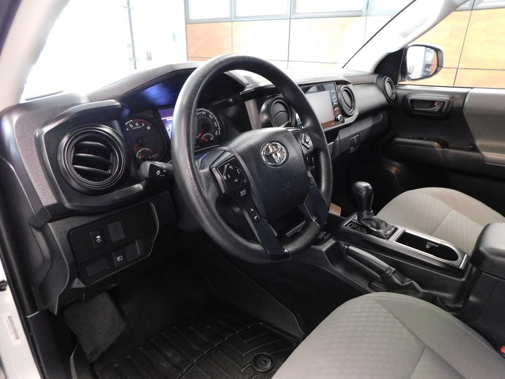 Used 2020 Toyota Tacoma SR w/ SR Convenience Package AWD/4WD image 14