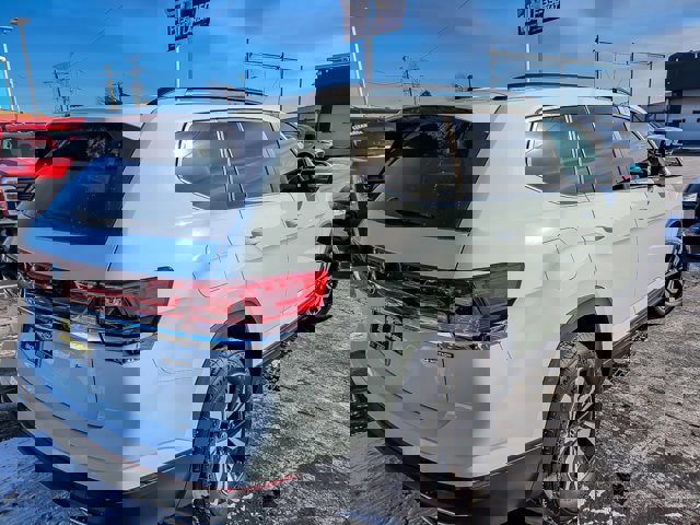 Used 2025 Volkswagen Atlas SE image 5