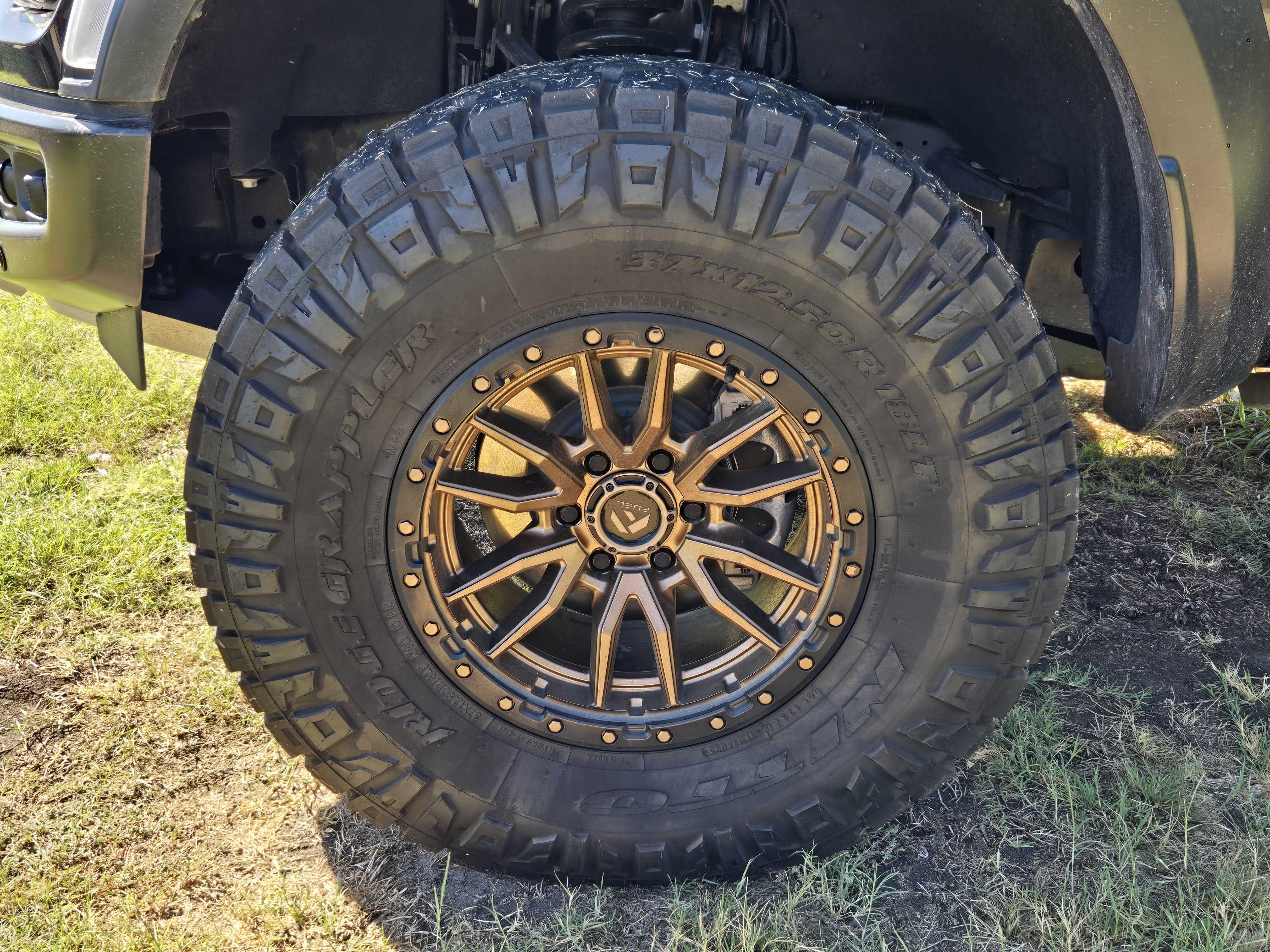 Certified 2025 Ford F150 Raptor AWD/4WD image 9