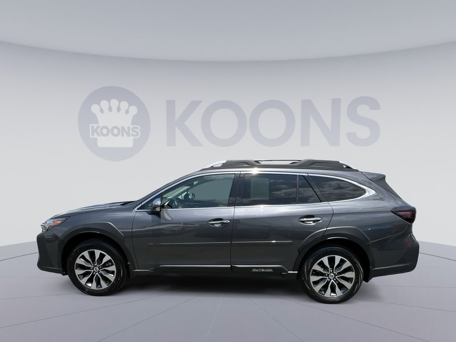 Used 2023 Subaru Outback Touring AWD/4WD image 7