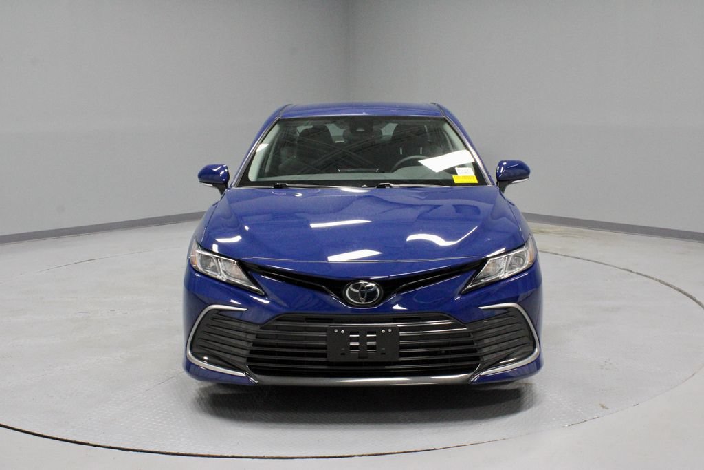 Used 2023 Toyota Camry LE w/ Convenience Package FWD image 5