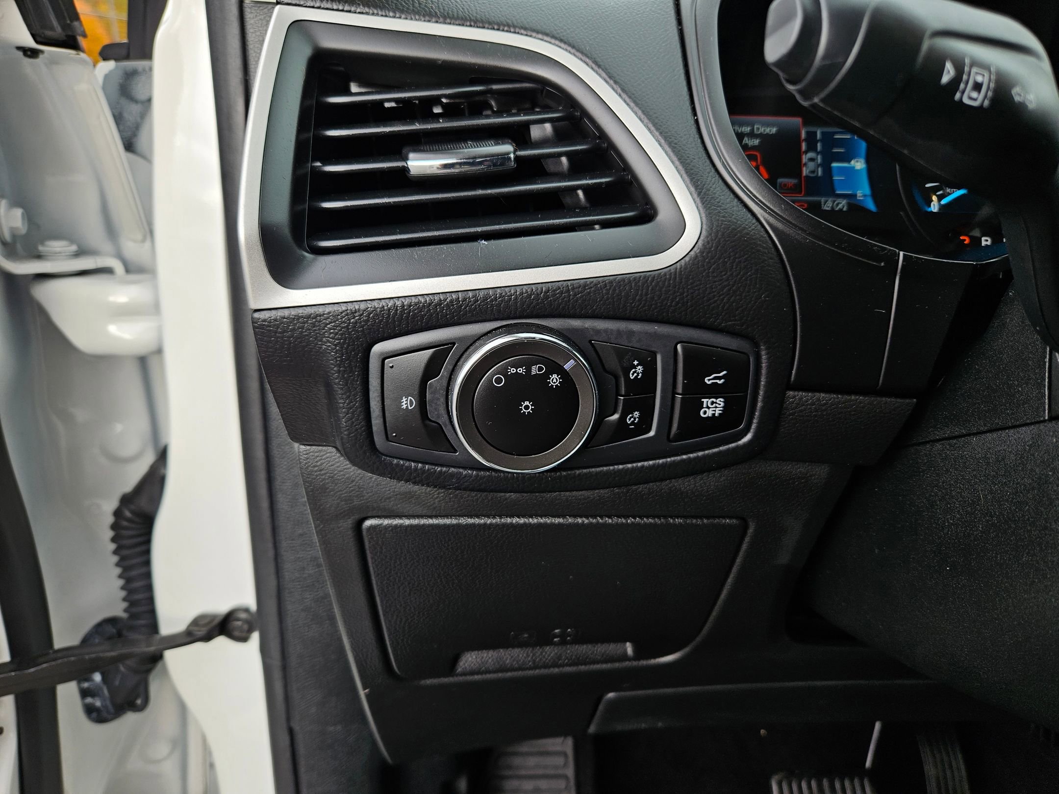 Certified 2023 Ford Edge SEL w/ Convenience Package image 16