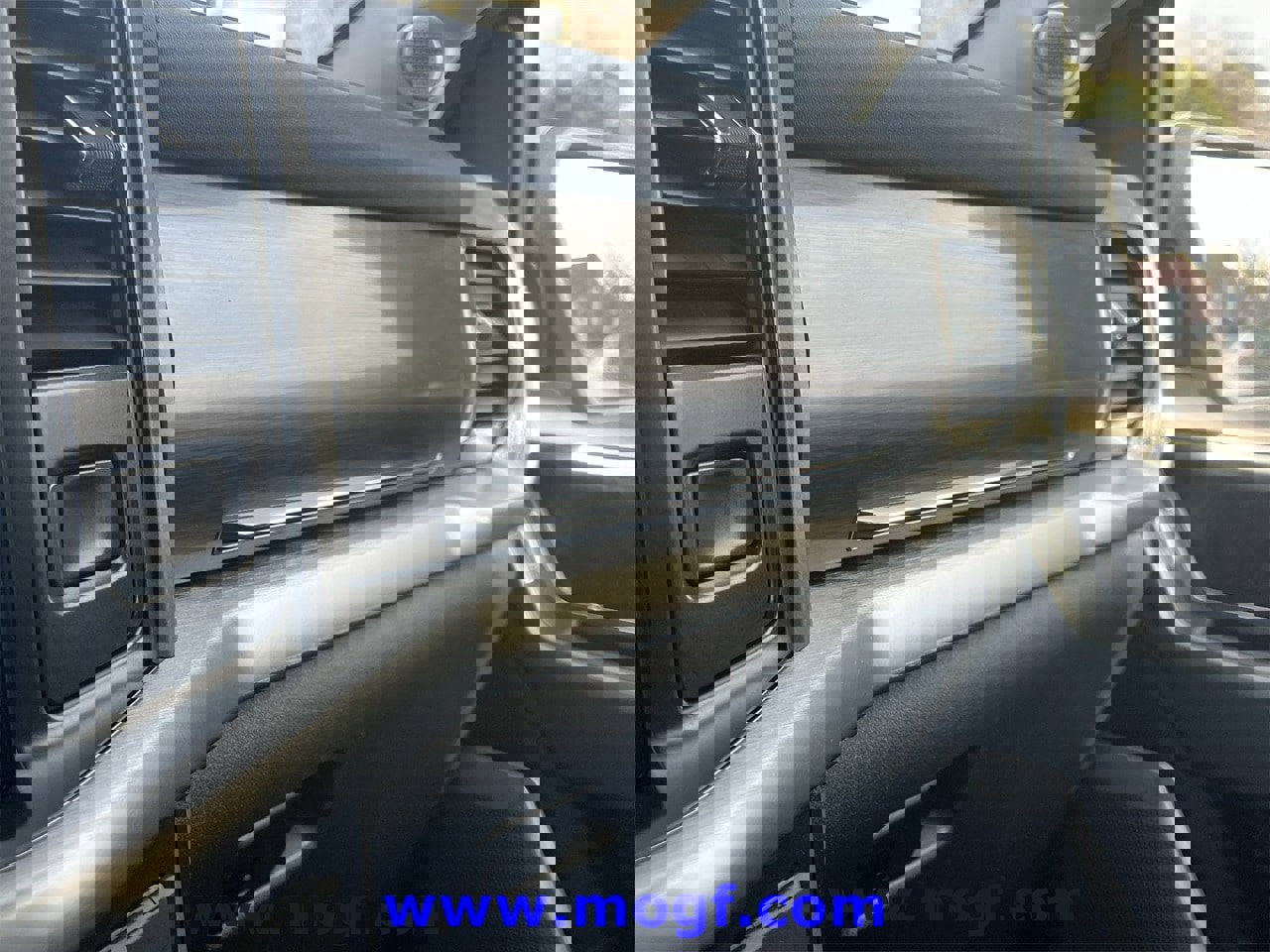 Certified 2022 Ford F150 Lariat w/ Equipment Group 502A High image 14