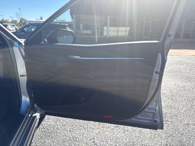 Used 2024 Toyota Camry SE FWD image 19