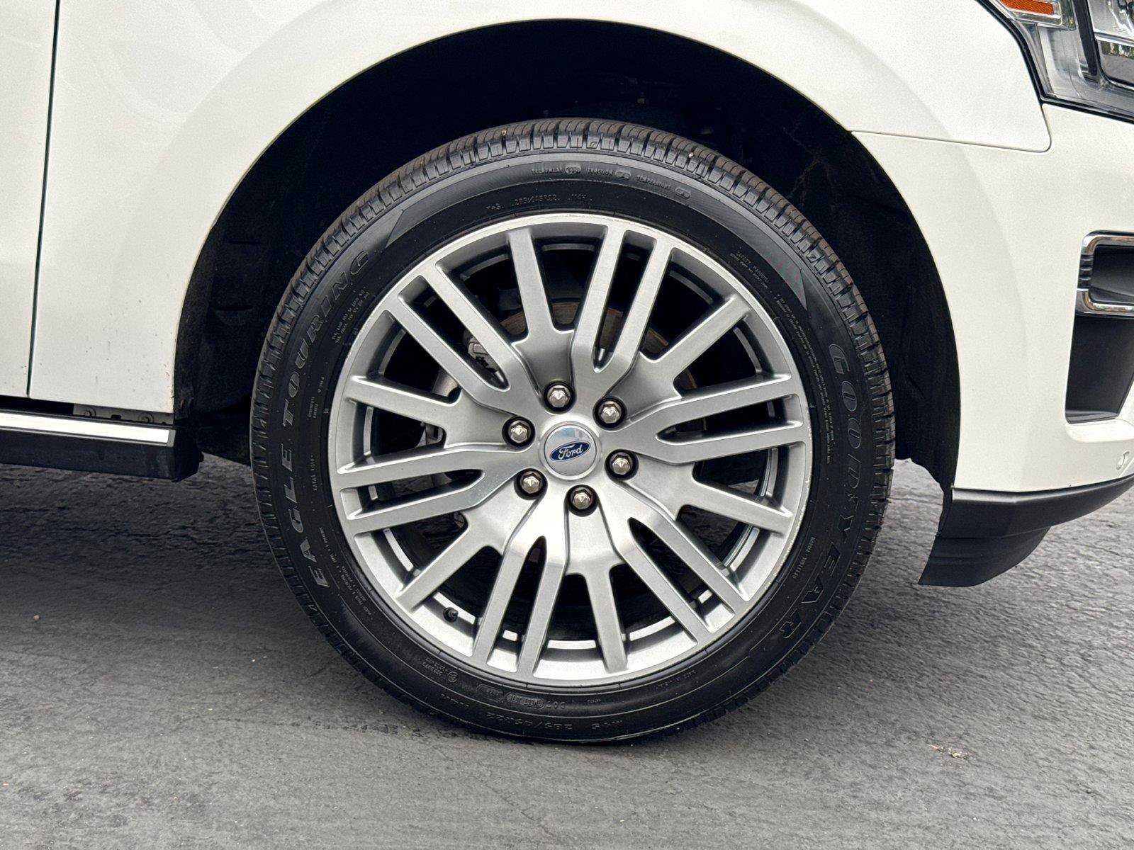 Certified 2023 Ford Expedition Max Limited AWD/4WD image 6