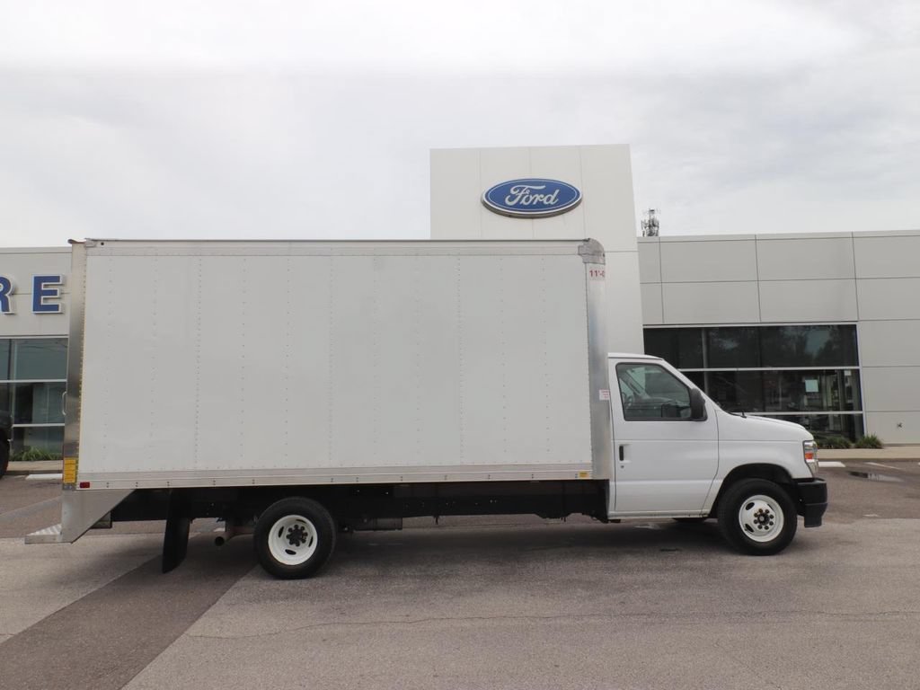 Certified 2024 Ford E-350 and Econoline 350 Super Duty w/ Power Windows & Locks Group RWD image 16