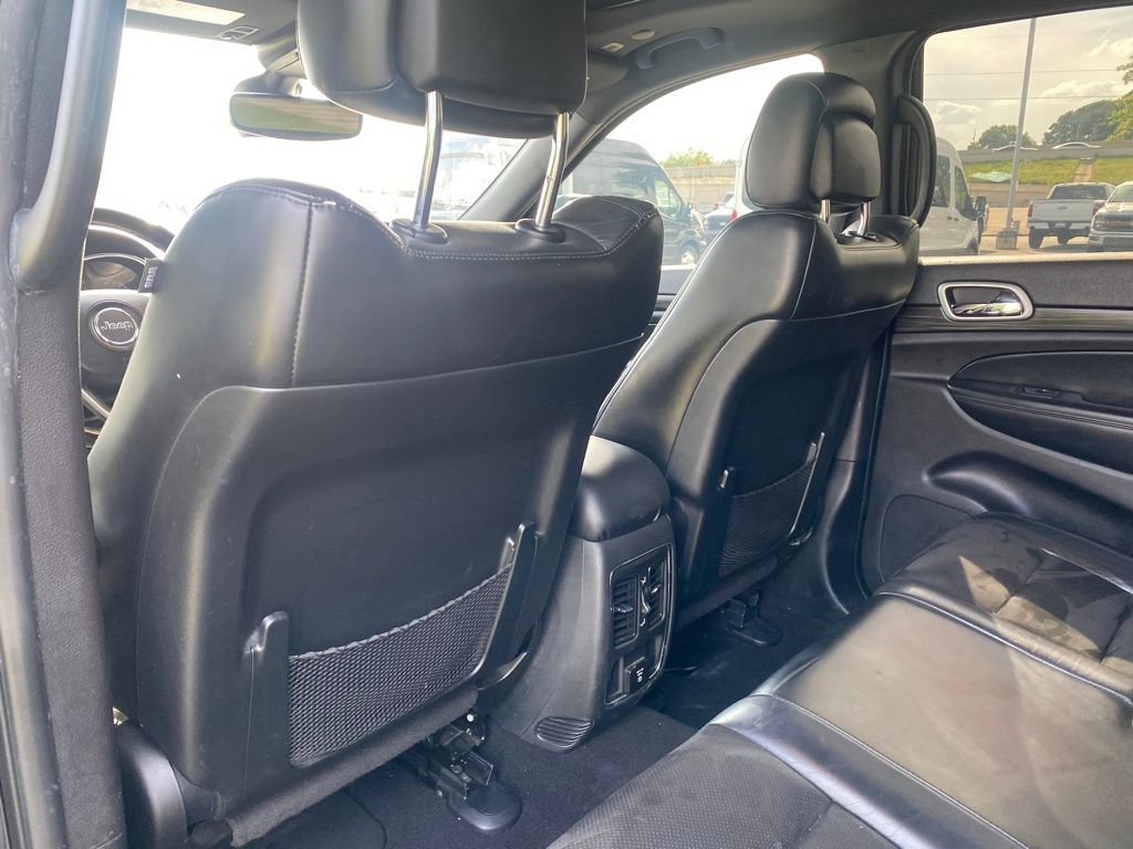 Used 2020 Jeep Grand Cherokee Altitude AWD/4WD image 30