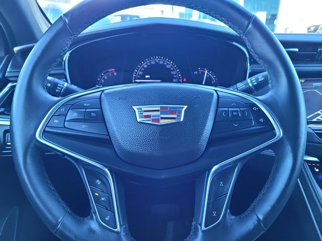 Used 2017 Cadillac XT5 Premium Luxury w/ Driver Assist Package AWD/4WD image 25