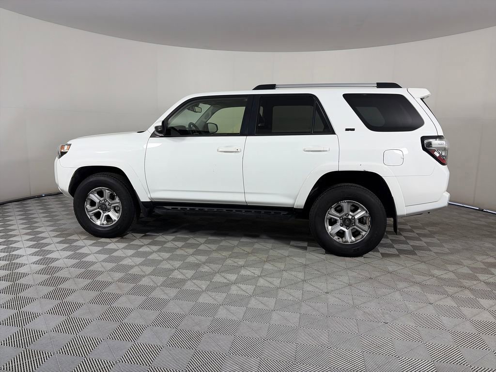 Used 2020 Toyota 4Runner SR5 AWD/4WD video 2