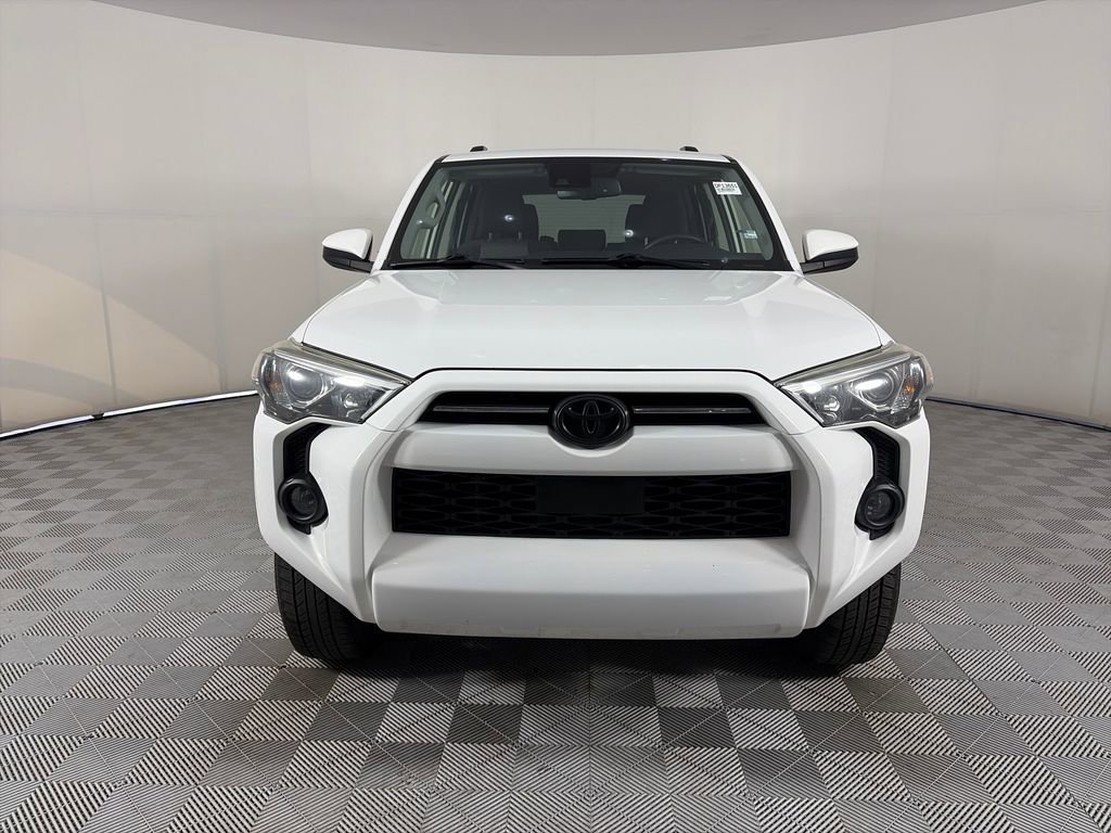 Used 2020 Toyota 4Runner SR5 image 2