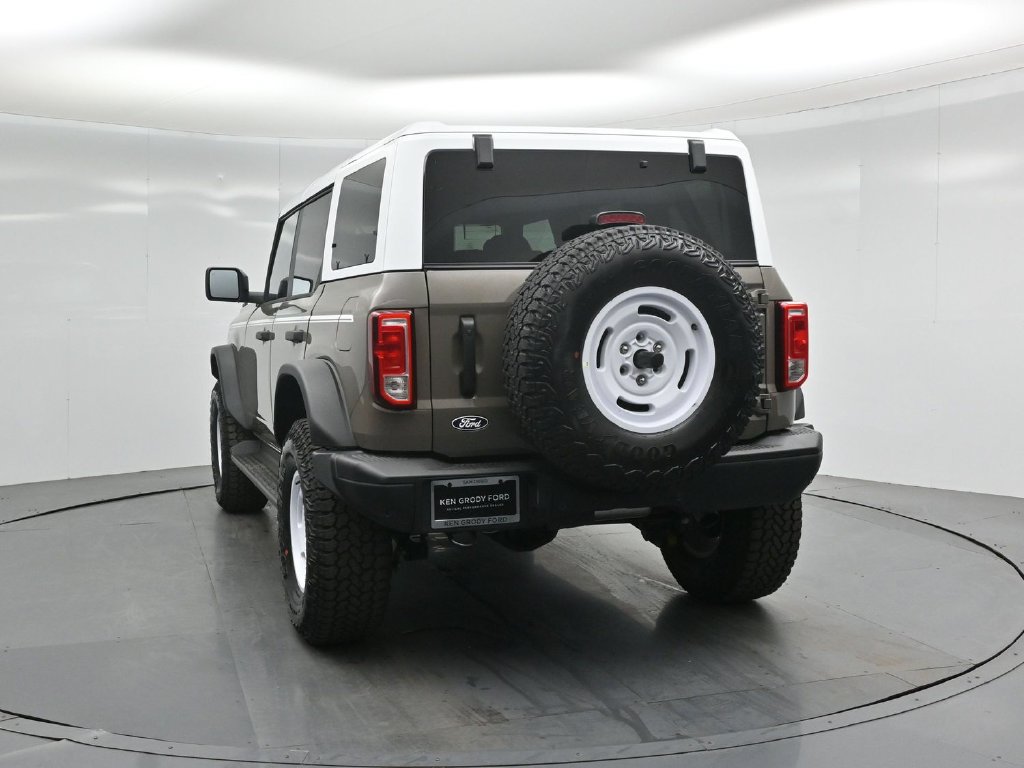 Certified 2026 Ford Bronco Heritage Edition AWD/4WD image 27