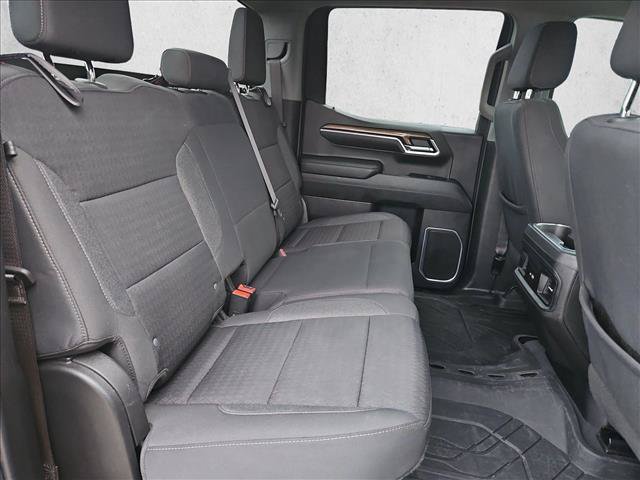 Used 2022 Chevrolet Silverado 1500 LT AWD/4WD image 20