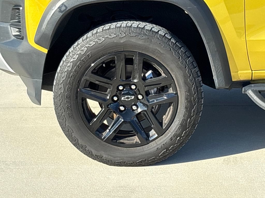 Used 2023 Chevrolet Colorado Trail Boss w/ Technology Package image 13