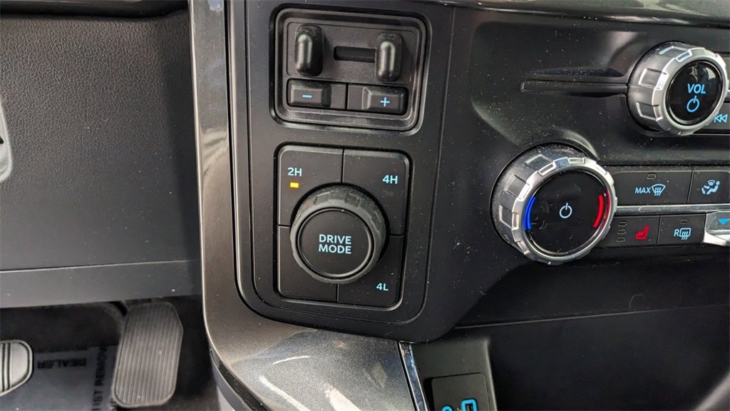 Certified 2022 Ford F150 XLT w/ Equipment Group 302A High image 30