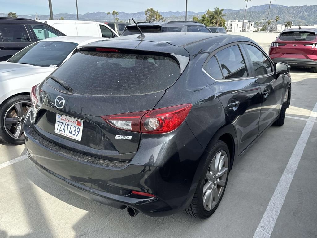 Used 2017 MAZDA MAZDA3 Touring image 6