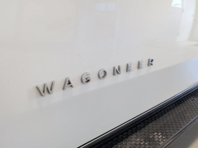 Used 2023 Jeep Wagoneer Series II AWD/4WD image 8
