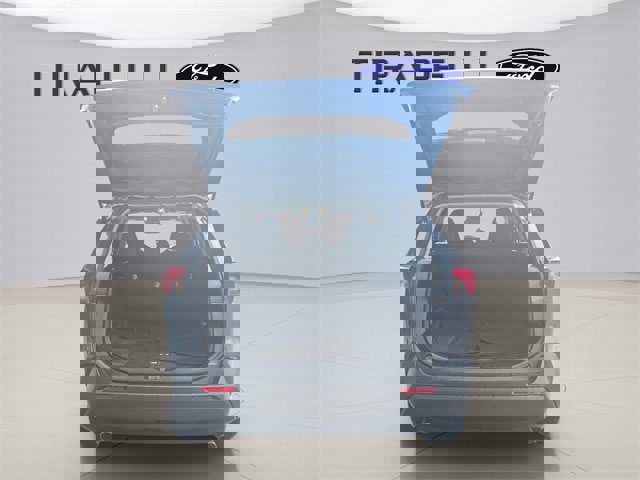 Used 2019 Toyota RAV4 LE image 17