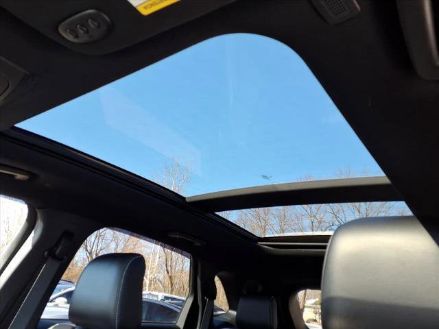 Certified 2022 Ford Edge ST w/ Equipment Group 401A image 25