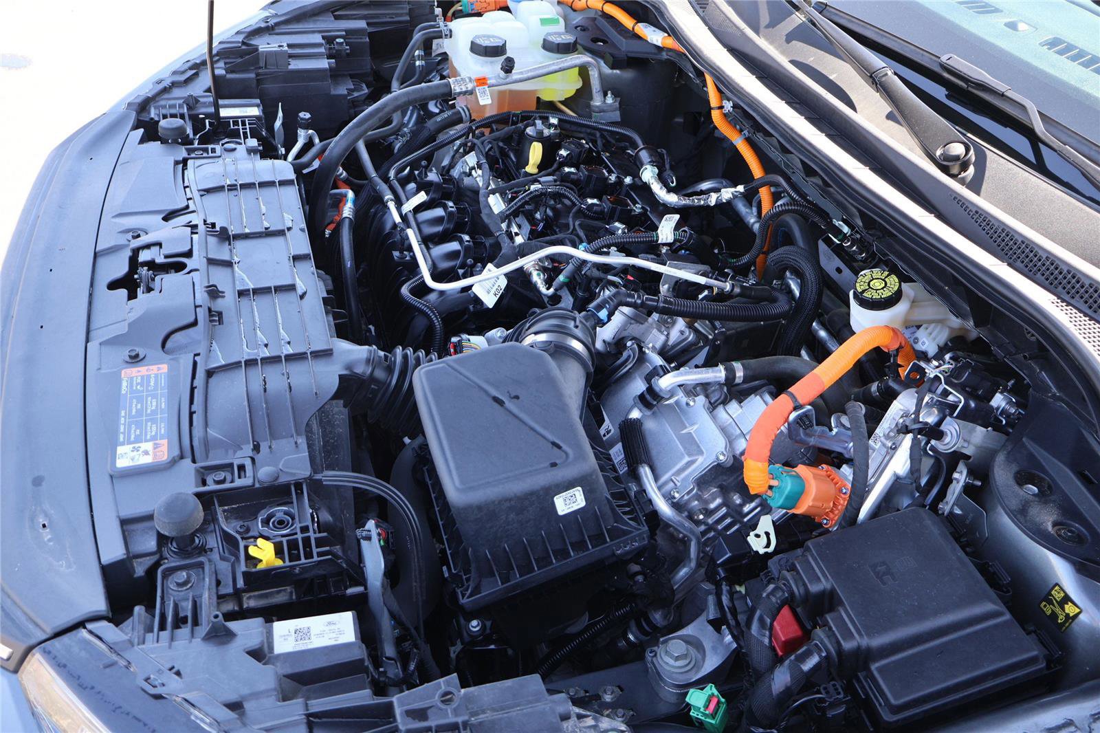 Certified 2024 Ford Escape ST-Line w/ Equipment Group 301A image 38