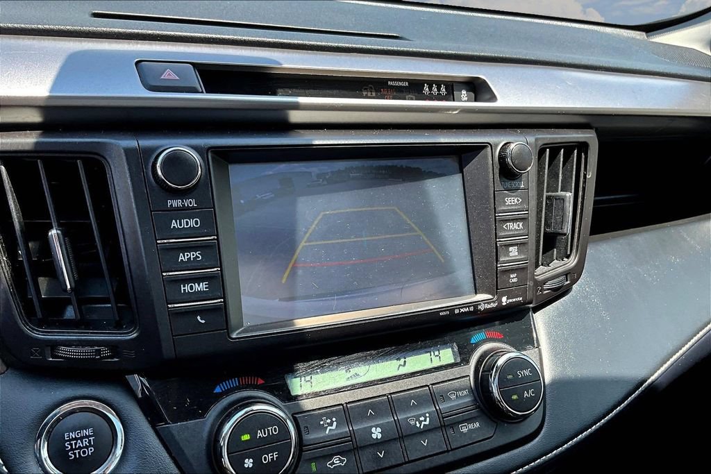 Used 2018 Toyota RAV4 Limited FWD image 16