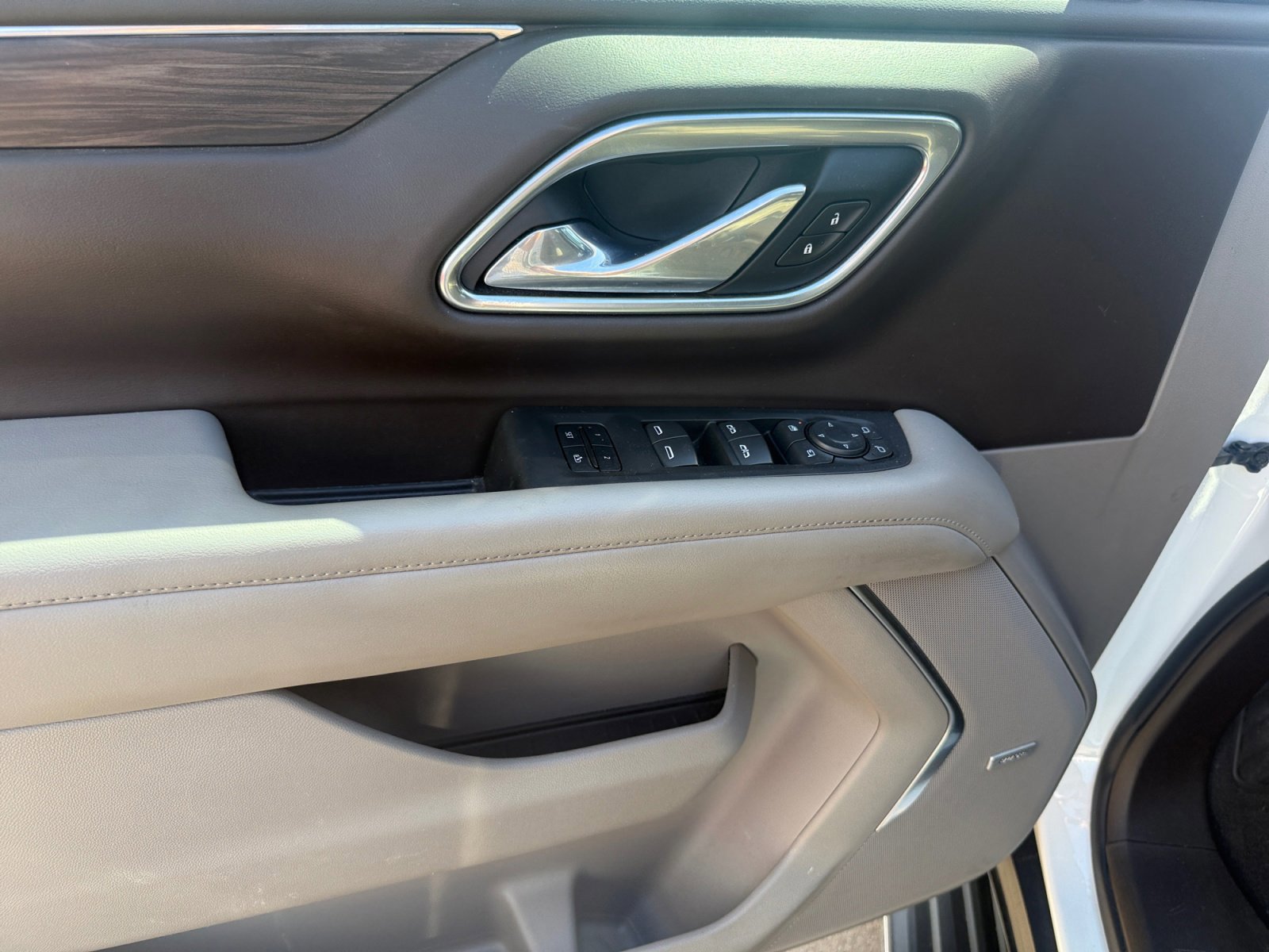 Used 2021 Chevrolet Tahoe LT w/ LT Signature Package image 13