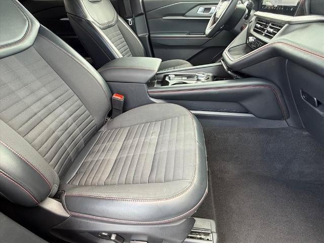 Certified 2025 Ford Explorer ST-Line AWD/4WD image 10
