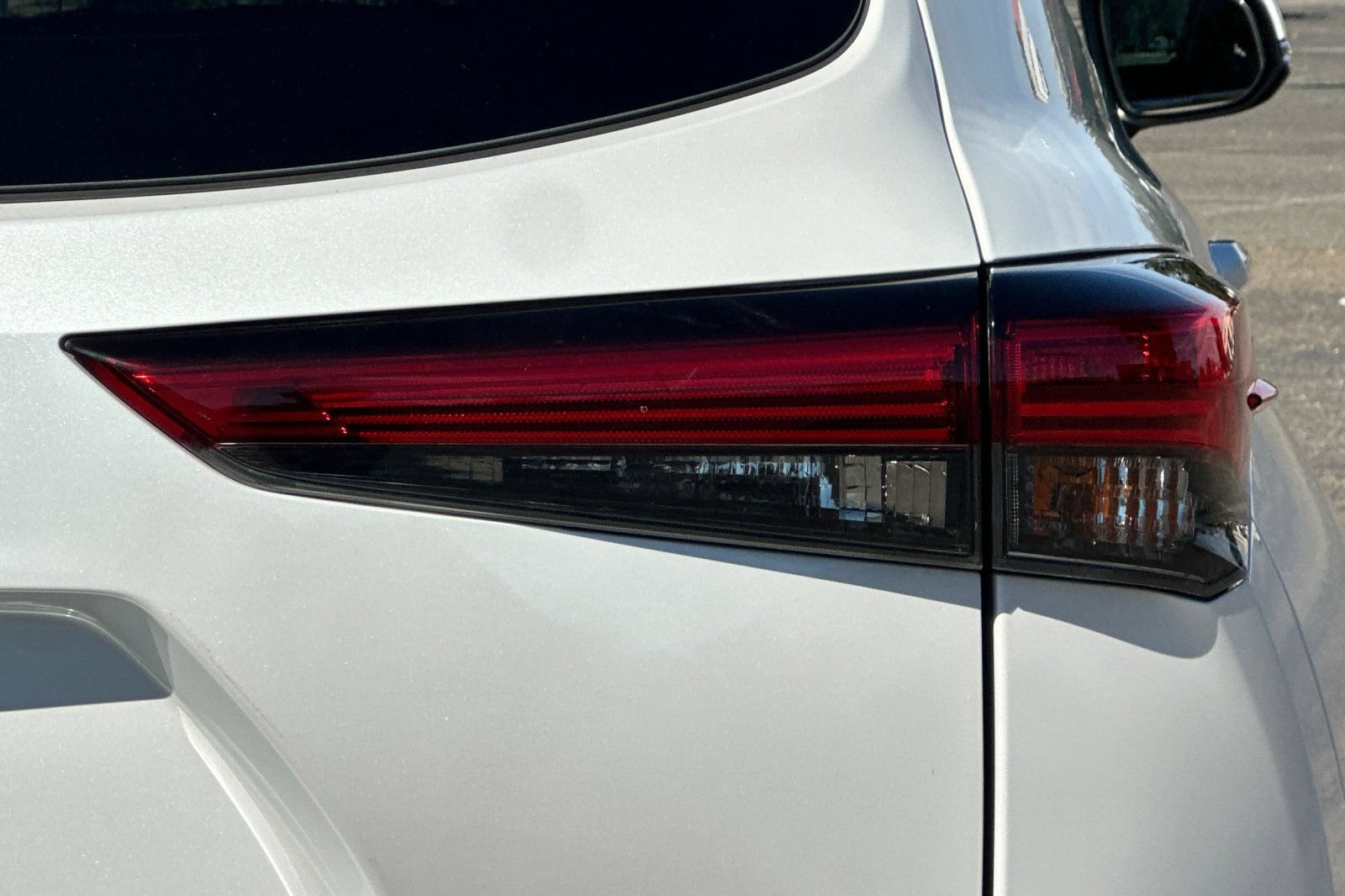 Used 2022 Toyota Highlander XLE AWD/4WD image 52