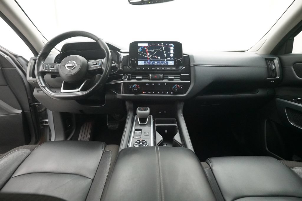 Used 2022 Nissan Pathfinder SL AWD/4WD image 5