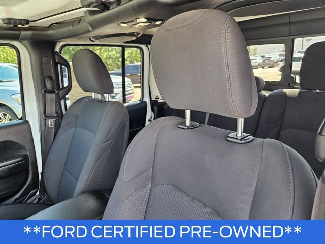Used 2023 Jeep Gladiator Sport AWD/4WD image 17