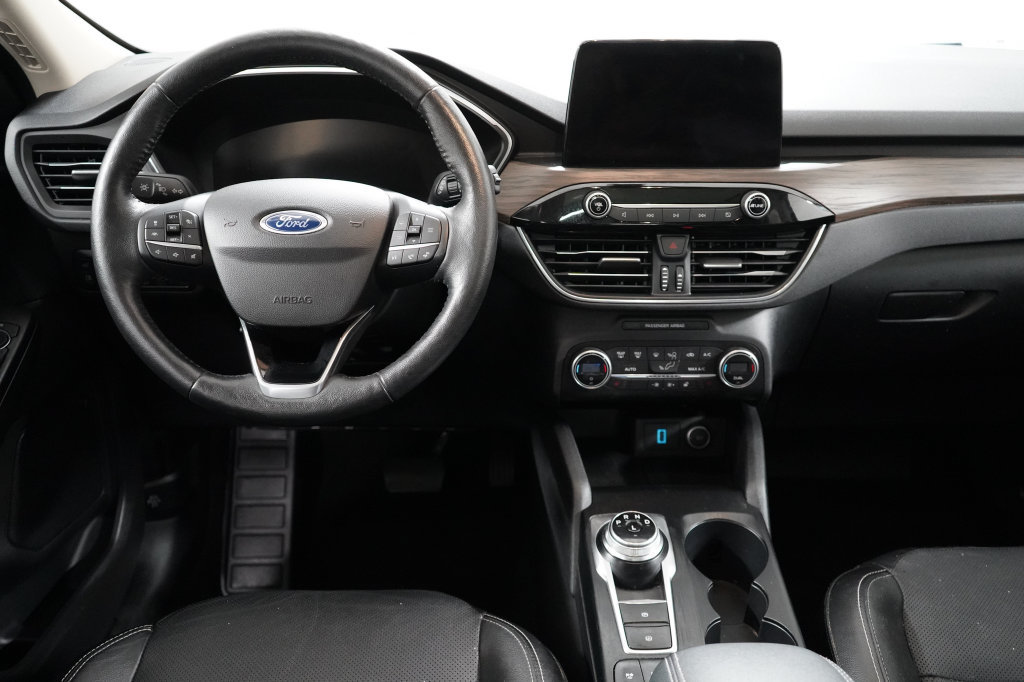Certified 2020 Ford Escape Titanium AWD/4WD image 13