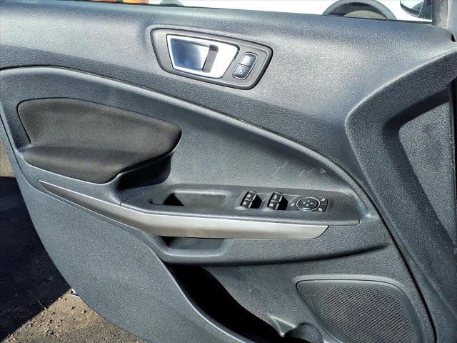 Certified 2018 Ford EcoSport SE w/ SE Convenience Package image 9