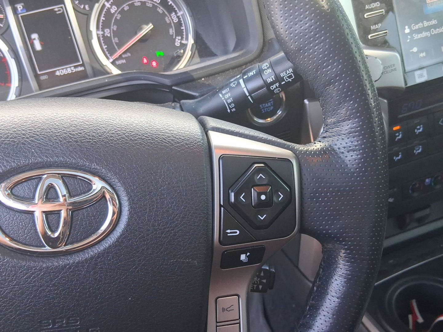 Used 2023 Toyota 4Runner Limited AWD/4WD image 20