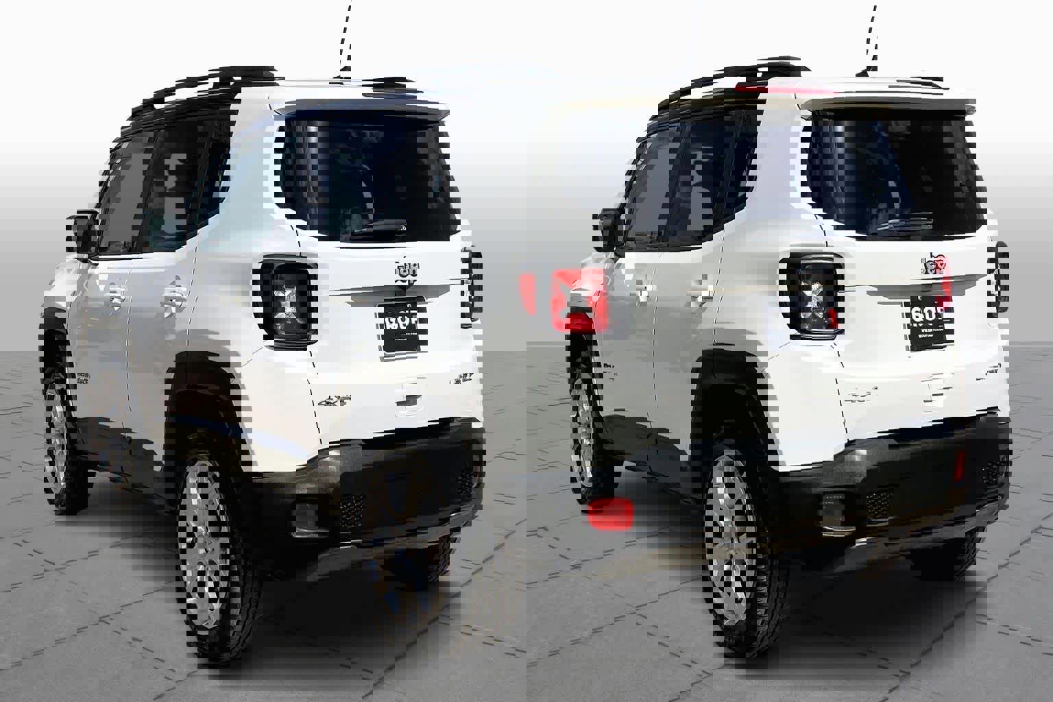 Used 2022 Jeep Renegade Limited AWD/4WD image 4