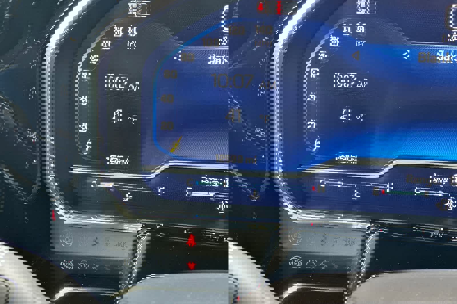 Used 2025 Chevrolet Silverado 1500 LT image 24