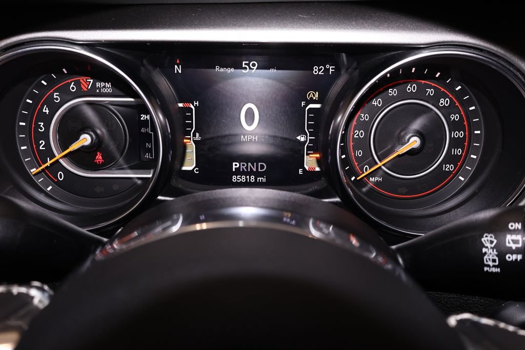 Used 2019 Jeep Wrangler Unlimited Sahara w/ Uconnect 4C Nav & Sound Group AWD/4WD image 20