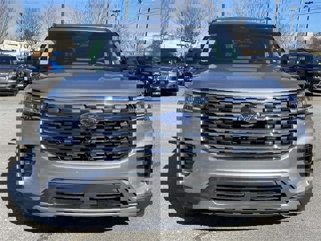 Certified 2025 Ford Explorer Active image 8