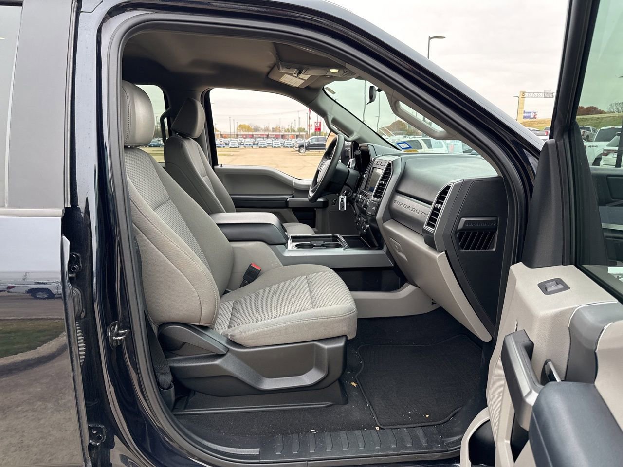 Certified 2021 Ford F250 XLT w/ XLT Premium Package image 13