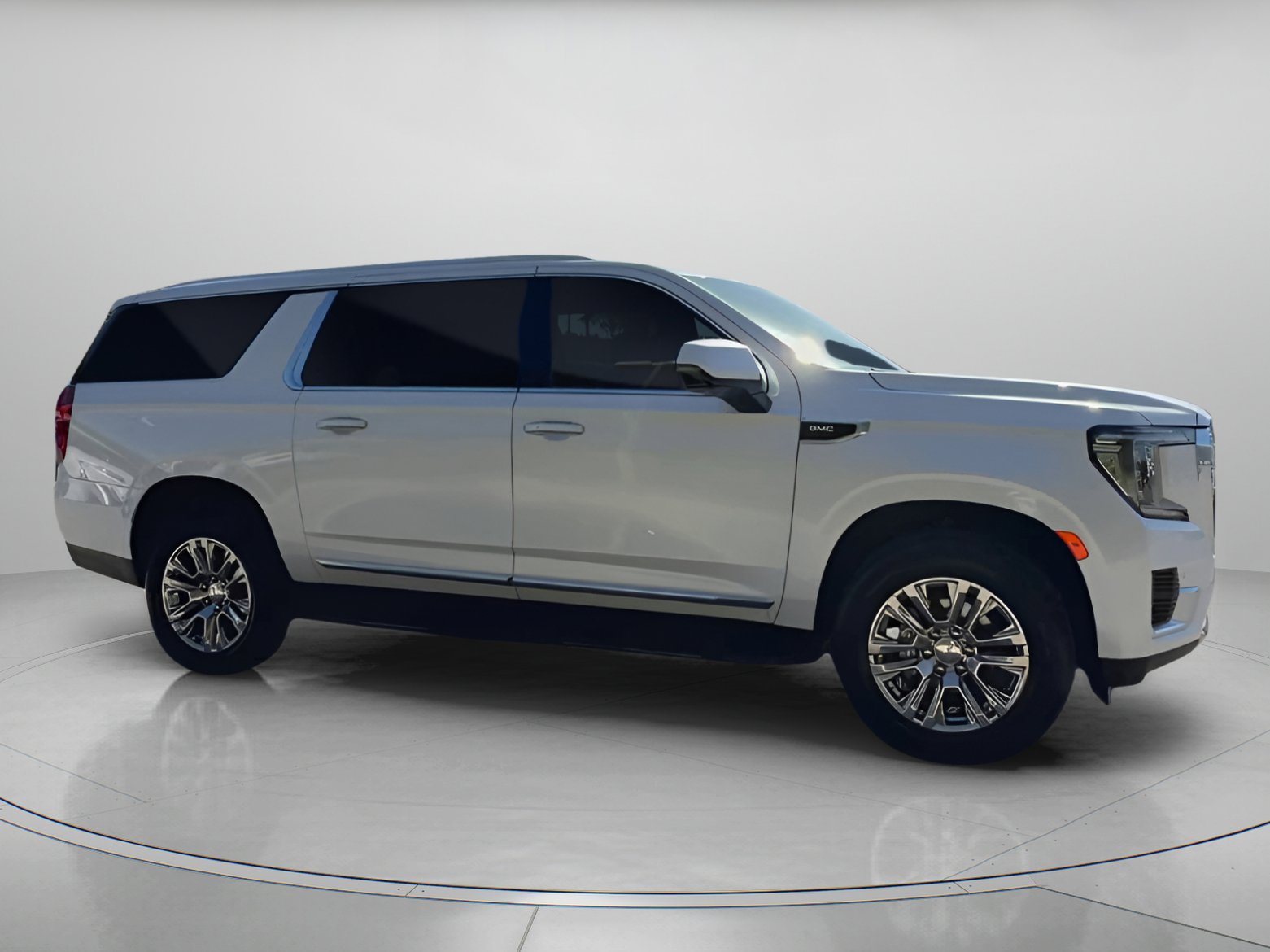 Used 2024 GMC Yukon XL Denali image 34