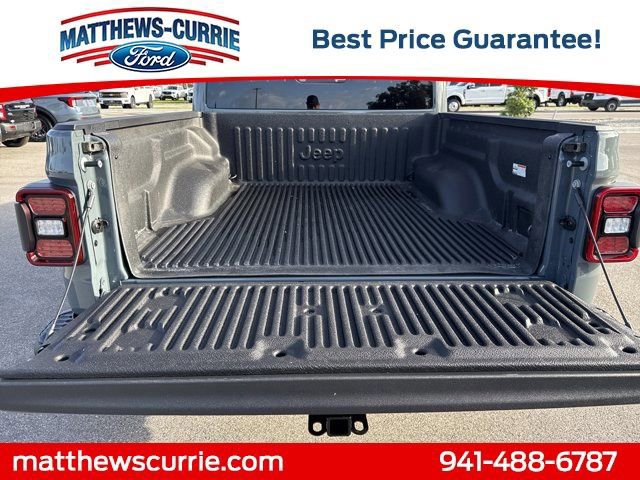 Used 2026 Jeep Gladiator Mojave image 14