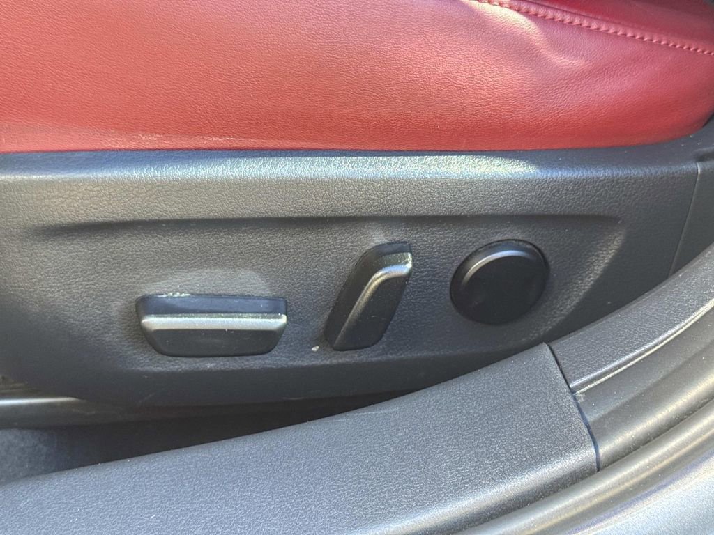 Used 2023 MAZDA MAZDA3 s image 20