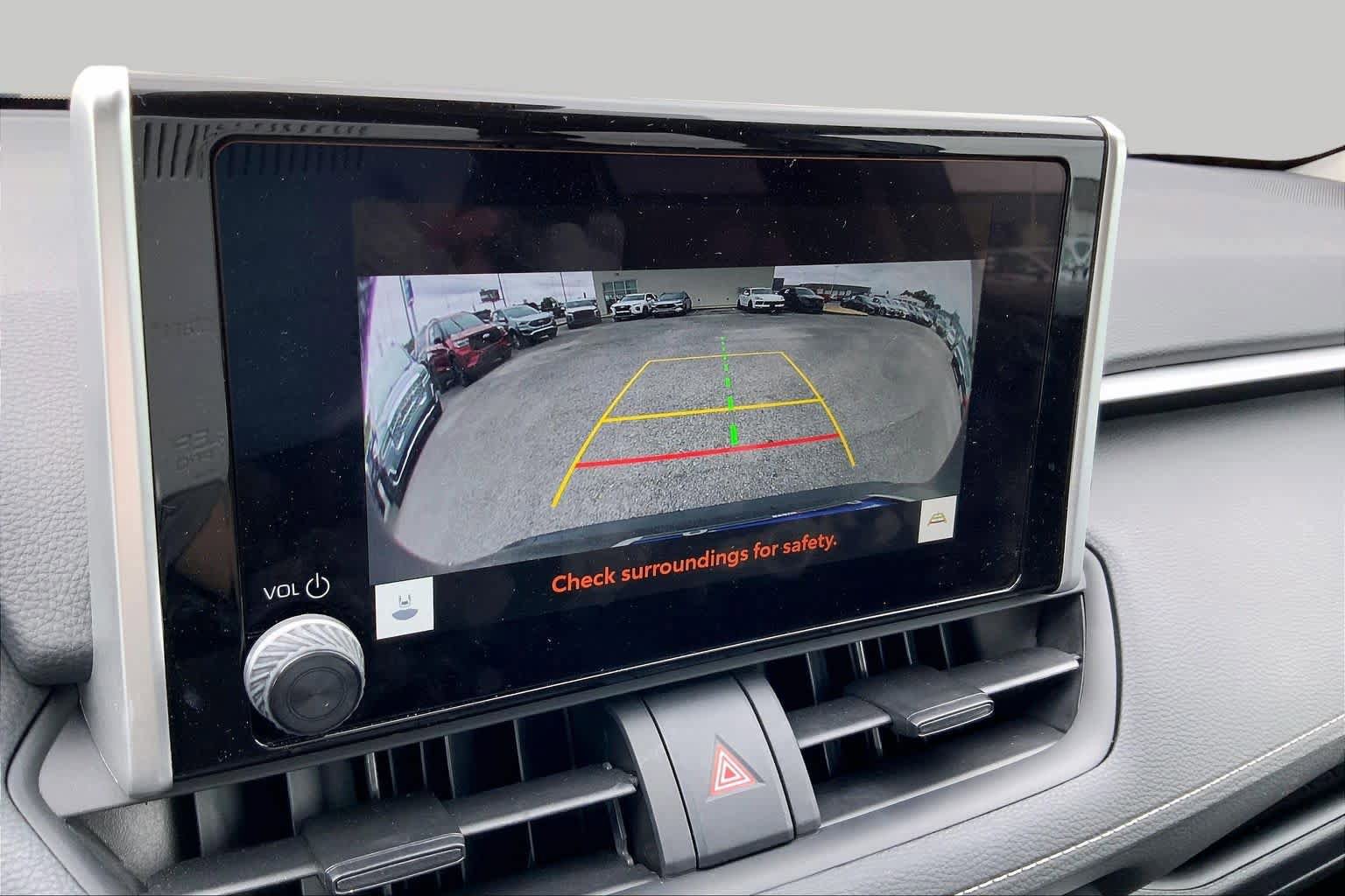 Used 2025 Toyota RAV4 XLE w/ Convenience Package FWD image 27