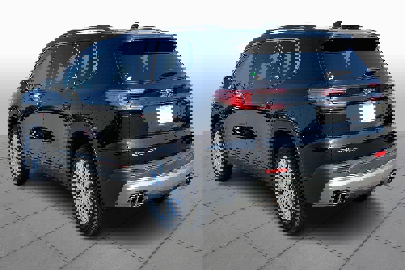 Used 2024 GMC Acadia Elevation image 4