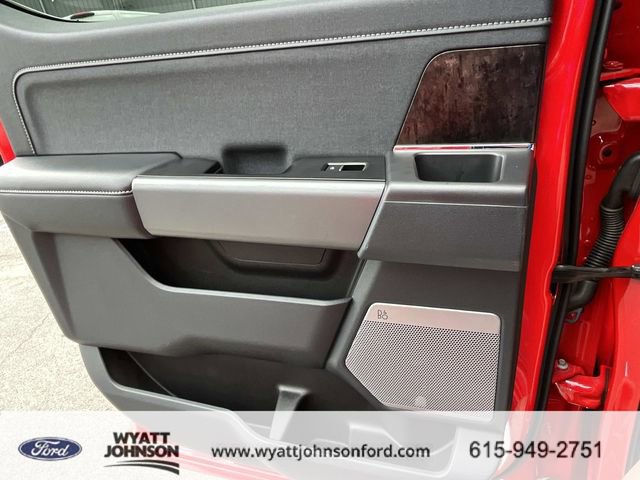 Certified 2025 Ford F450 Lariat w/ Chrome Package image 21