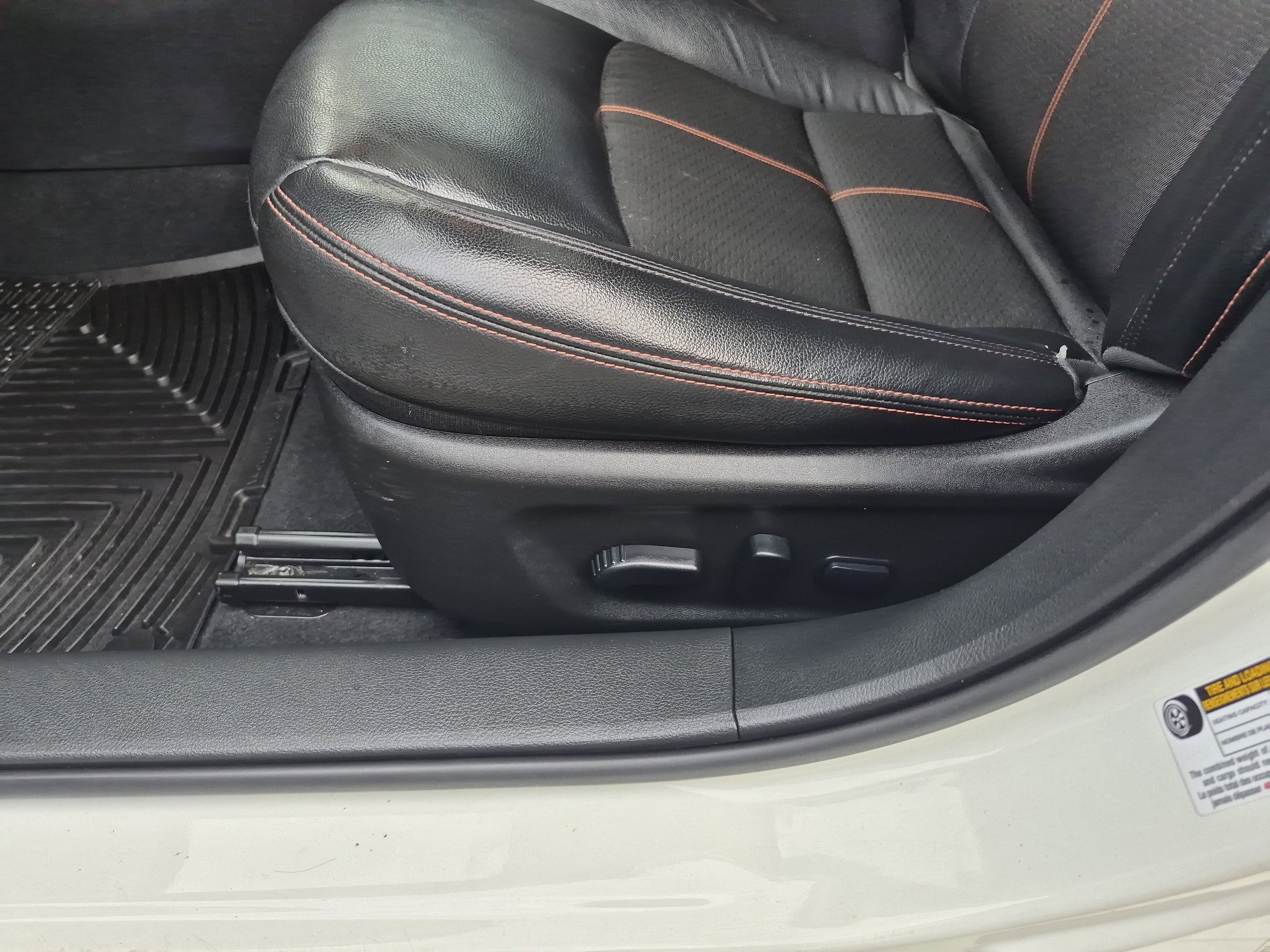 Used 2021 Nissan Altima 2.5 SR w/ SR Premium Package image 12