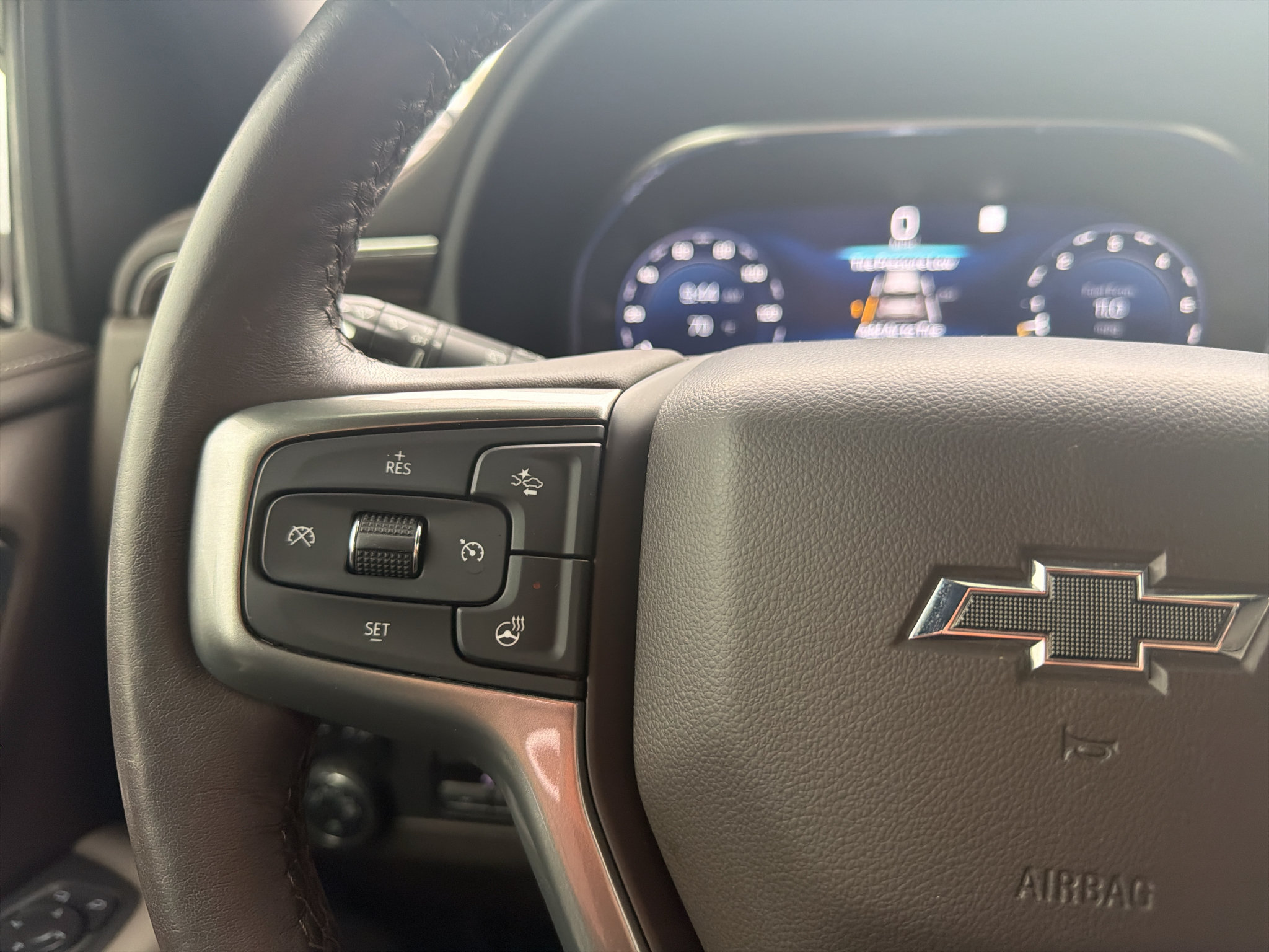 Used 2022 Chevrolet Tahoe Z71 w/ Off-Road Capability Package AWD/4WD image 30