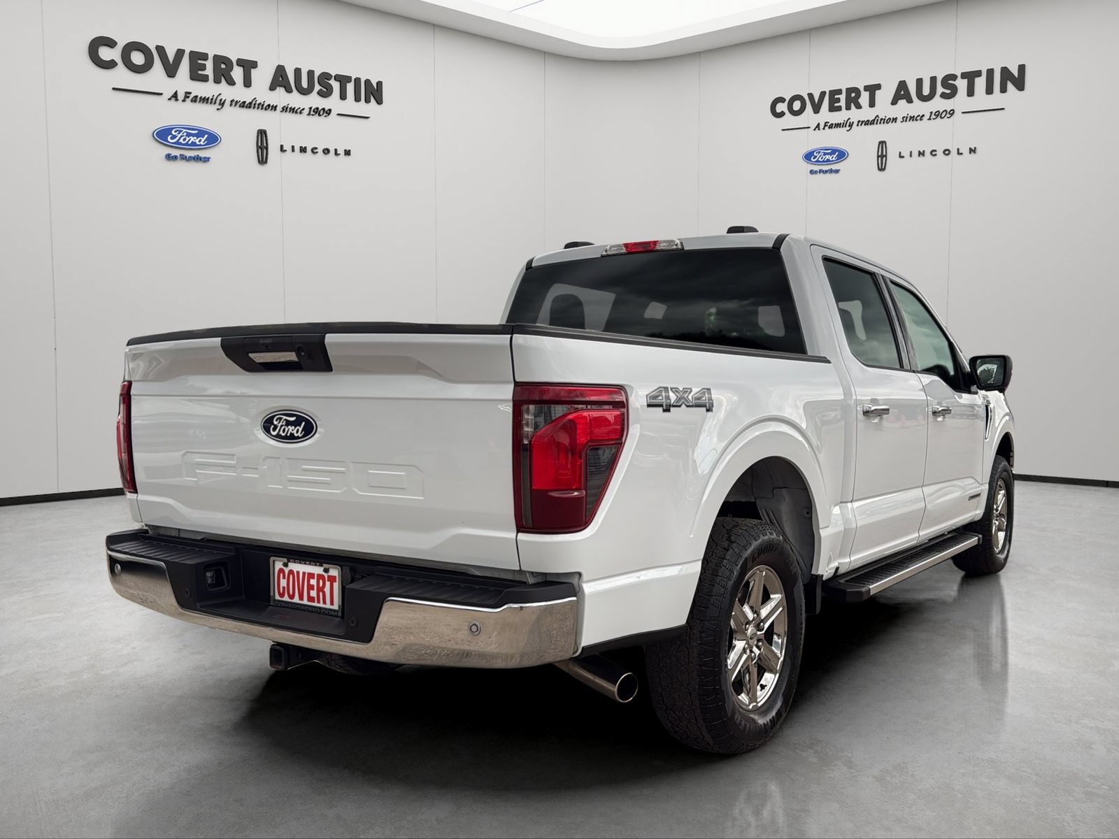 Certified 2024 Ford F150 XLT w/ Mobile Office Package AWD/4WD image 5