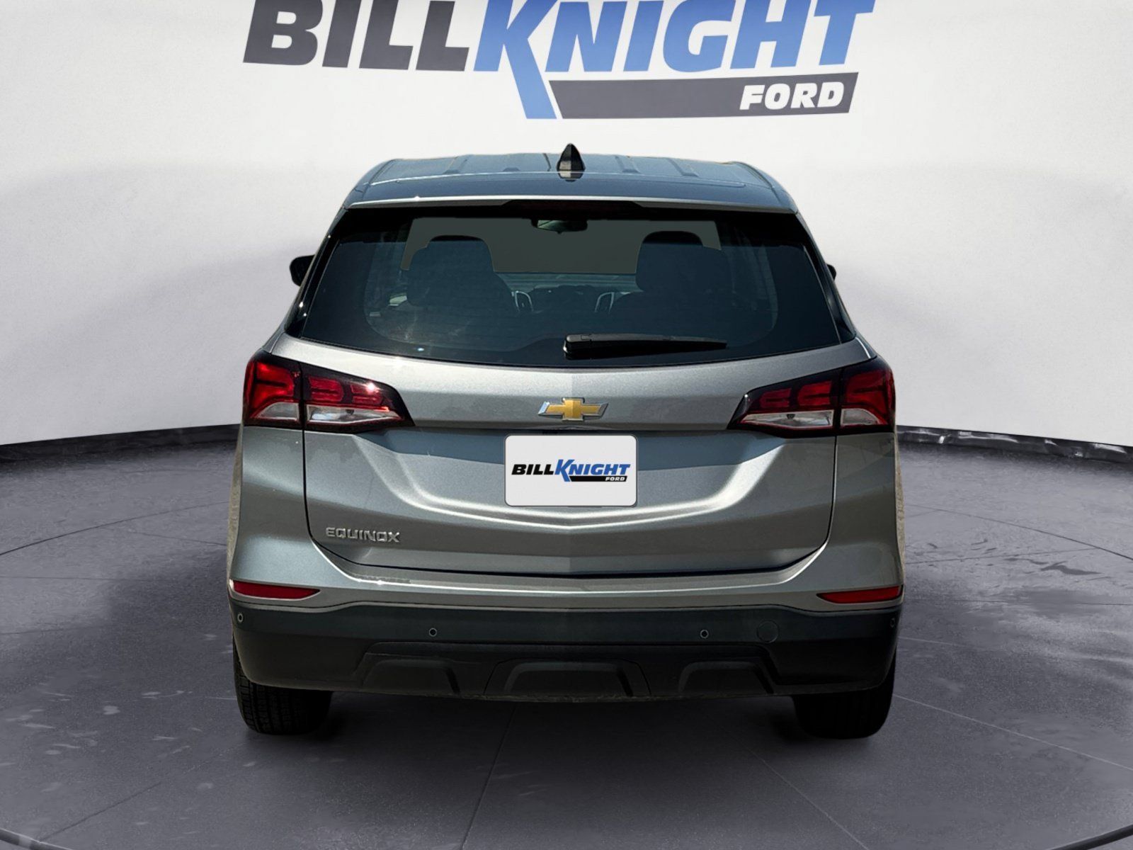 Used 2024 Chevrolet Equinox LS w/ Driver Confidence II Package FWD image 4